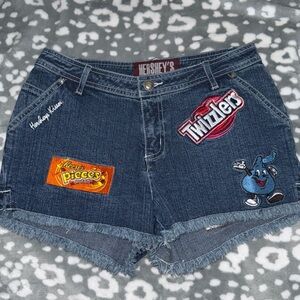 Hersheys Junior’s denim shorts size 5 Embroidered Candy